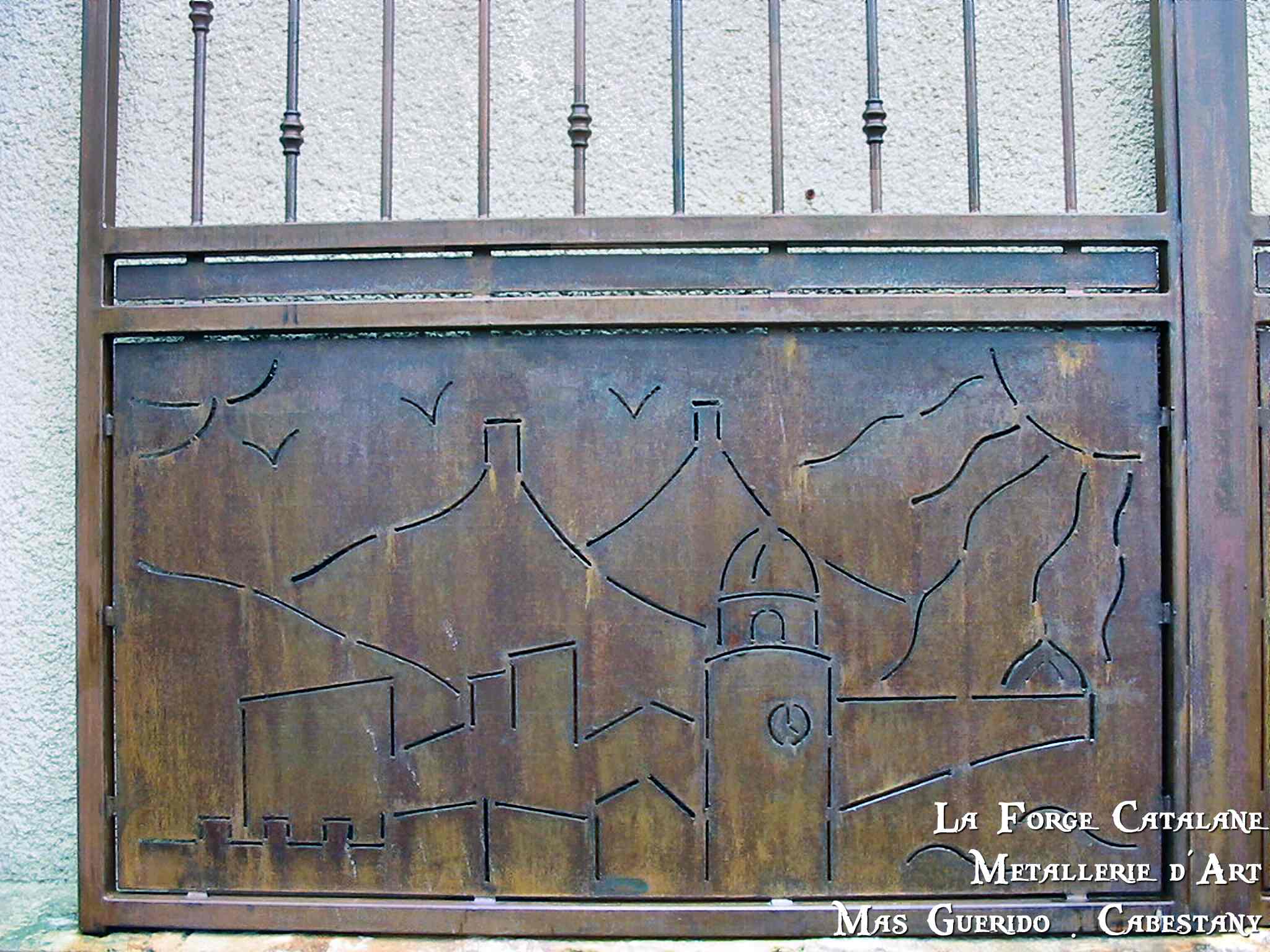 Portail tole decoupe plasma motif personnalise  collioure rouille  forge catalane.jpg